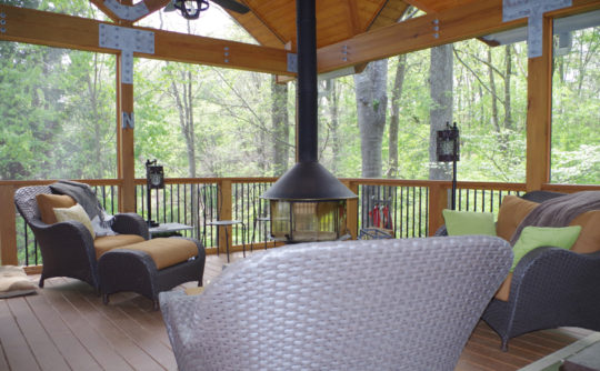 Vartanian Construction screened porch inside1