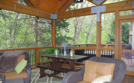 Vartanian Construction screened porch inside4