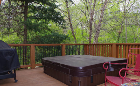 Vartanian Construction hot tub