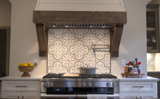 Vartanian_kitchen_4745_adj